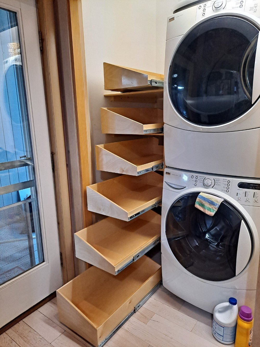 Laundry Room Pull-Out Storage