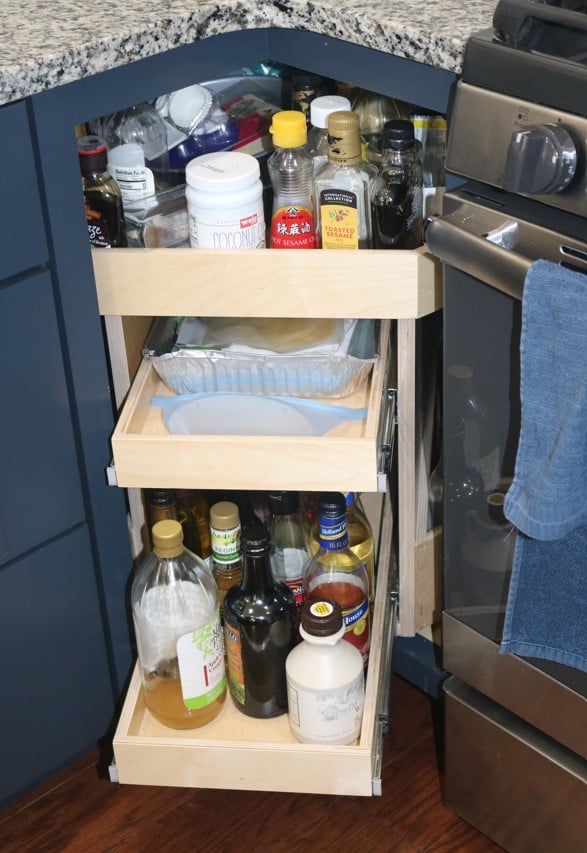 Picture of corner cabinet with pull out shelves
