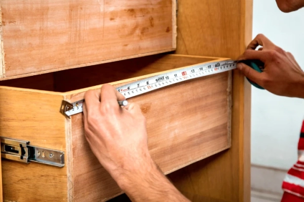 Measuring cabinet.