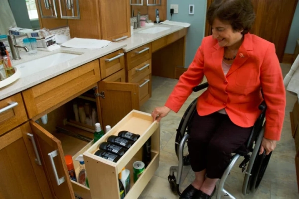 Rosemarie Rossetti inspecting shelves (2).